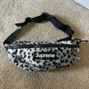 SUPREME Leopard Waist Bag